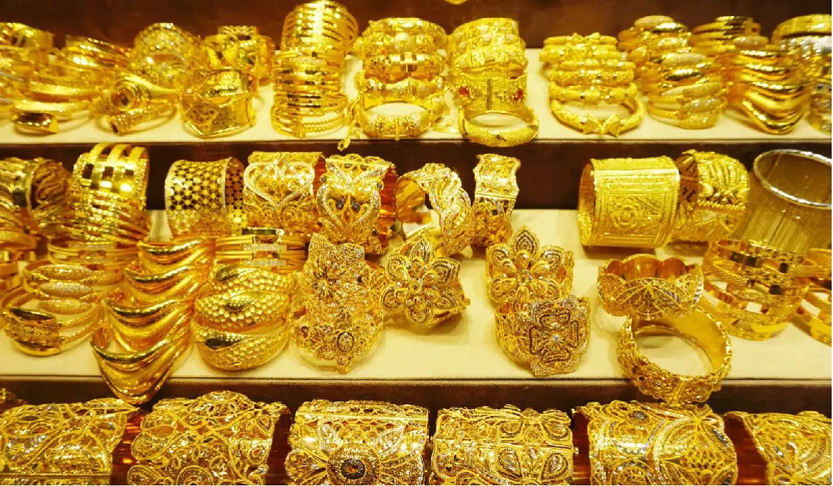 Gold Price in Pakistan significantly decreased in the Last Month